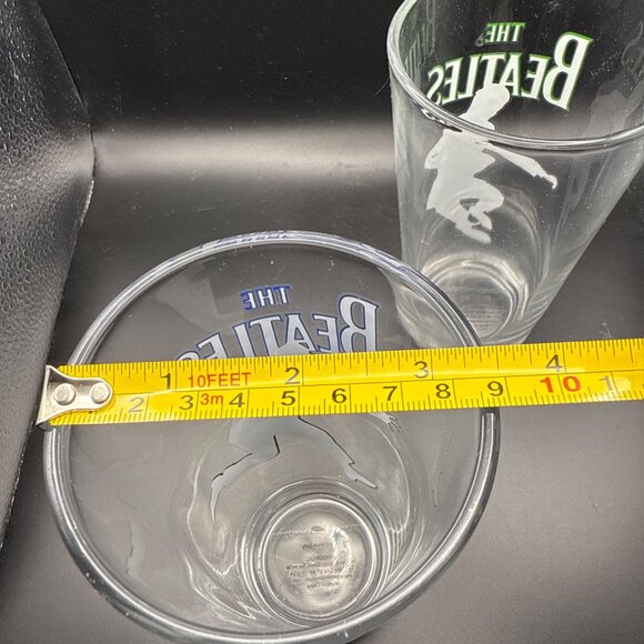 2 Apple Corps Issue 2013 The Beatles Ringo + George Twist and Shout LP glasses - Picture 6 of 6